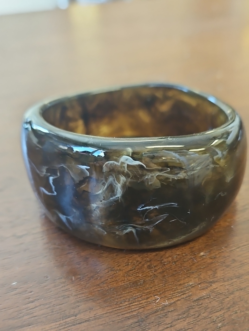 🕶️Vintage Brown Marbled Lucite BANGLE Bracelet 7.5 INCHES ROUND INSIDE
